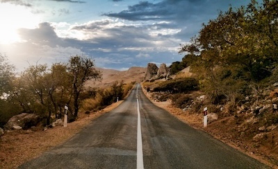 2025년 최신 트렌드: 시니어 건강관리와 연계한 현명한 생활자금 관리방법